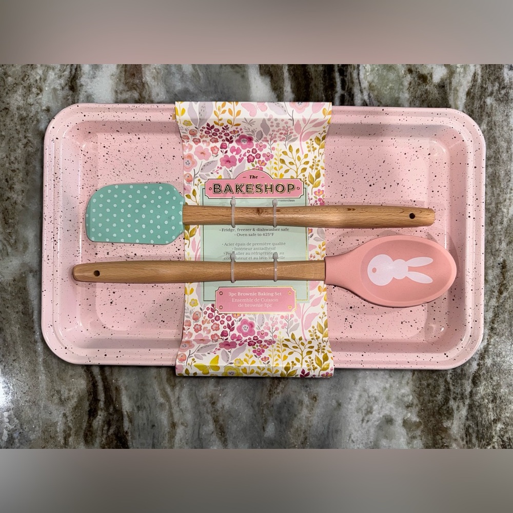 NWT The Bakeshop Master Class 3pc Brownie Baking Set